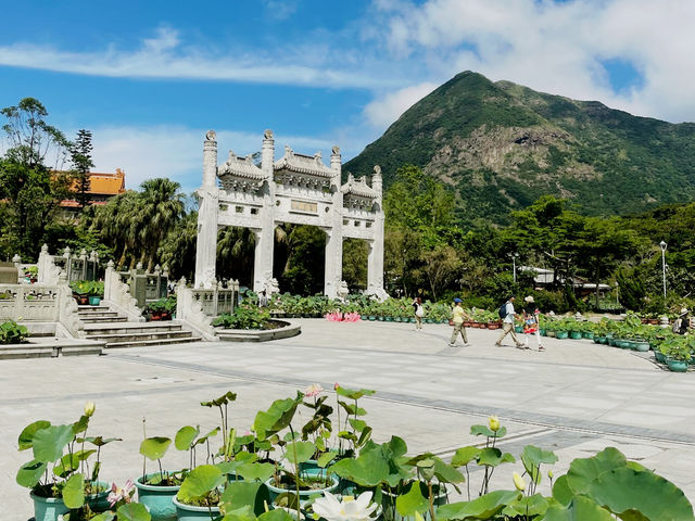 Tian Tan Buddha 