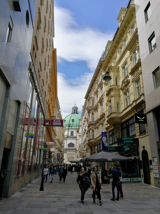 A Day of Church Exploration in Vienna: Climbing Stephansdom’s Nordturm and Indulging at Rinderwahn