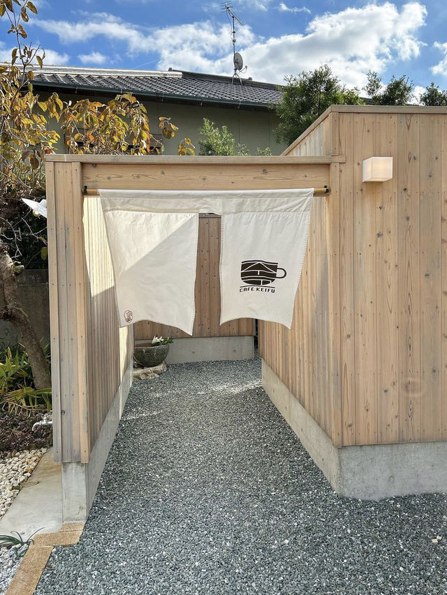 【福岡カフェ】窓から四季を感じるお庭が見える古民家カフェ✨️