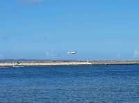 【巴釐島】Pantai Jerman海灘：蔚藍大海、雄偉雕像