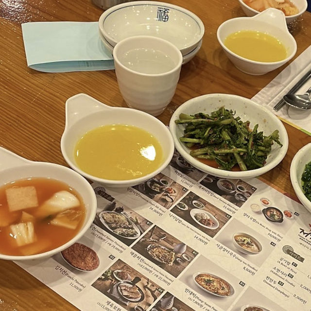 【韓国】伝統的な味付けのユッケビビンバが絶品