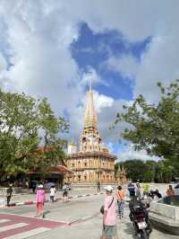 泰國普吉 只要有光有雲泰國寺廟很好出片 查龍寺 วัดไชยธาราราม (วัดฉลอง)
