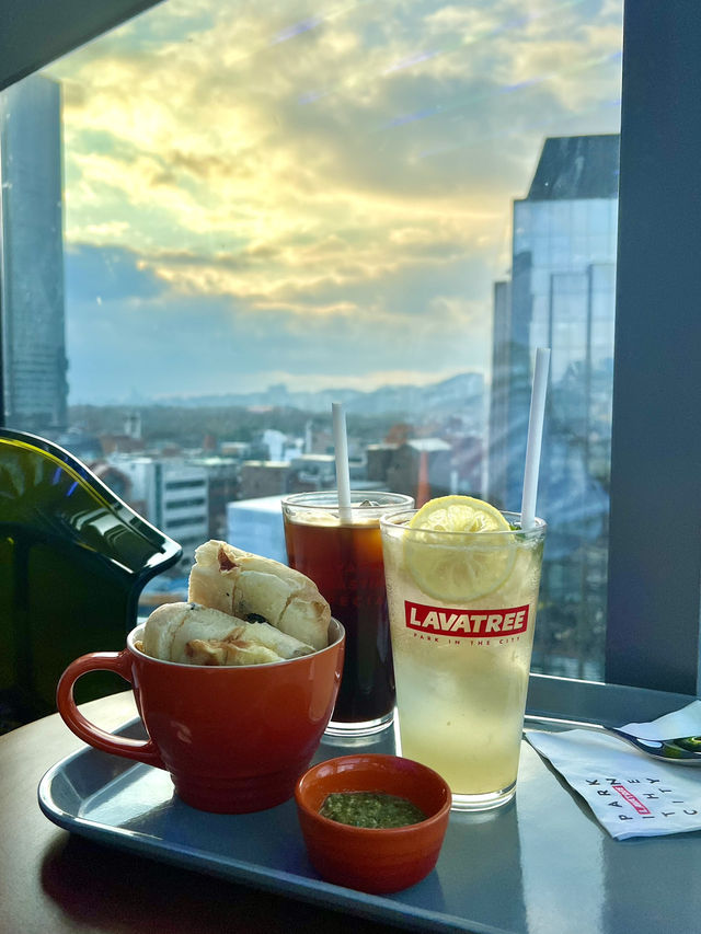 노을이 예쁜 서울숲 통창뷰 카페🧡