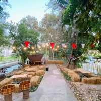 เพลิน Cafe & Restaurant