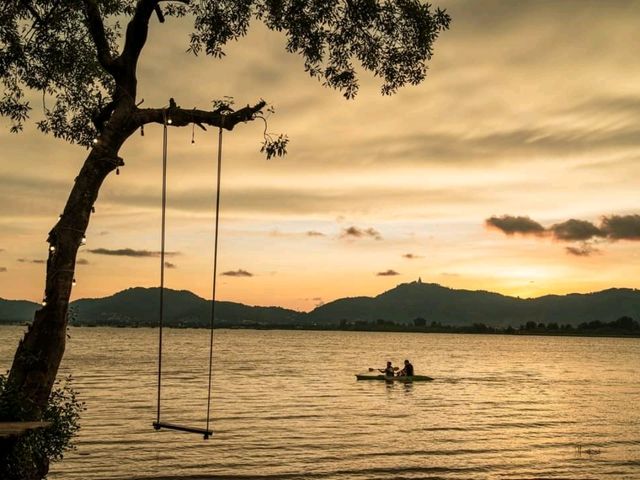 ที่พักภูเก็ต แหลมพันวา รายล้อมไปด้วยธรรมชาติ