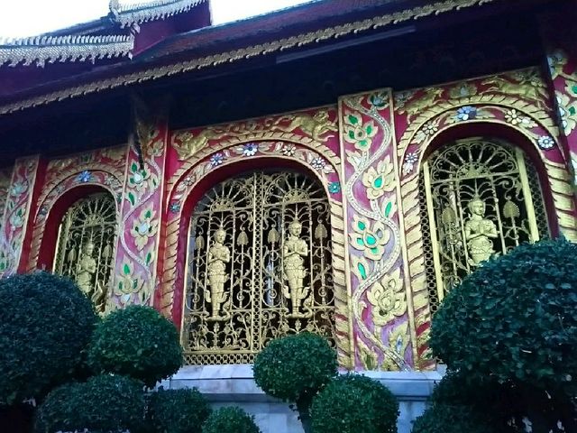 ความงามศิลปะแบบล้านนา..วัดเจ็ดยอด