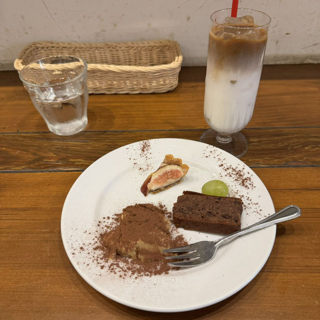 前菜付き1650円ランチコースが人気！