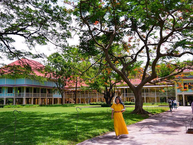 เที่ยวชมพระราชนิเวศน์มฤคทายวัน