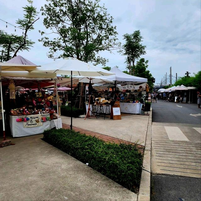 พิกัด ตลาดชุมชนตอนเช้าเชียงใหม่ - จริงใจมาร์เก็ต
