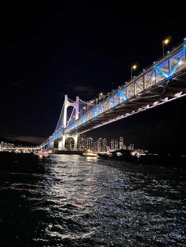 🇰🇷搭遊艇賞「廣安大橋」浪漫夜景及無人機煙火