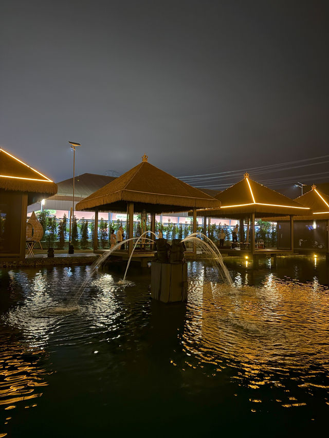 A’Han Oriental Thai Seafood, Monkey Canopy