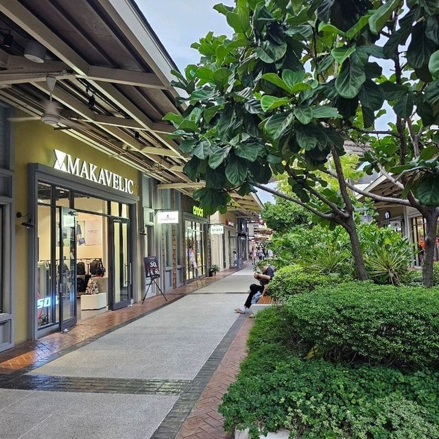 สวรรค์นักช็อป Village [สุวรรณภูมิ]