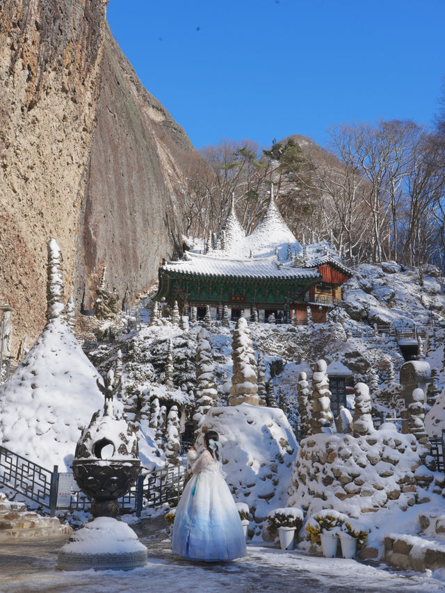 (실시간) 하얀 눈 소복히 쌓인 진안 마이산 탑사❄️🩵