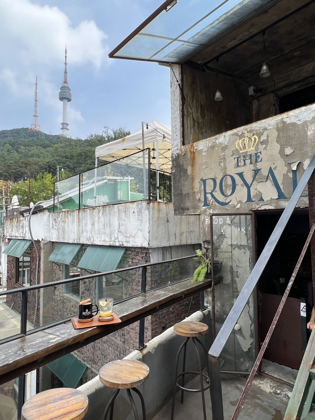 【韓国旅行】ソウル梨泰院／ソウルの街並みと南山タワーを一望出来る展望カフェ