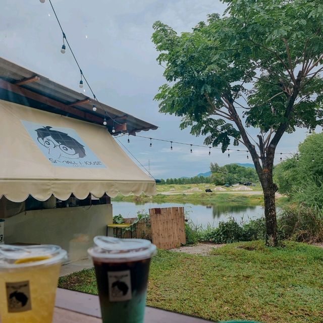 คาเฟ่สไตล์โฮมมี่ บางแสน