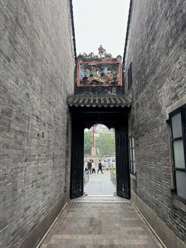 Chen clan ancestral hall เที่ยวบ้านตระกูลเฉินกัน