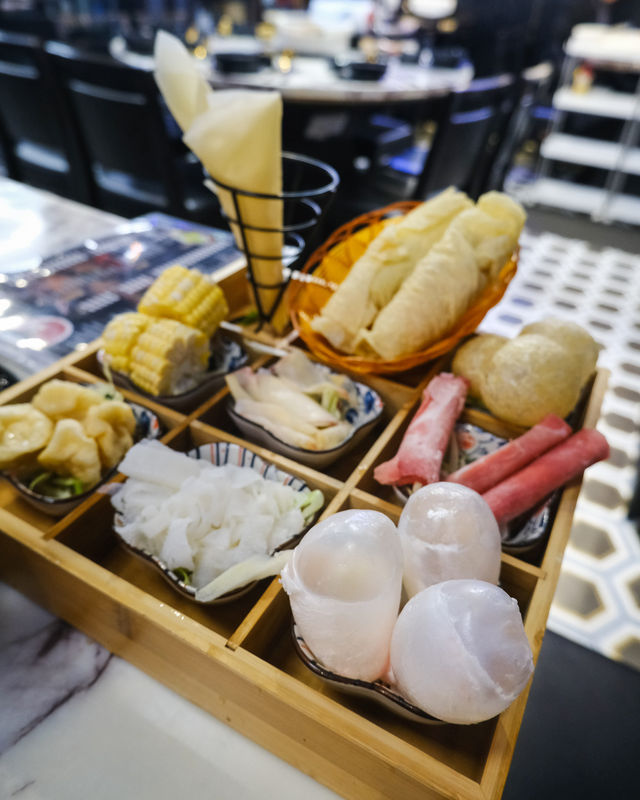 訪新店繼續超鮮活任食海鮮火鍋