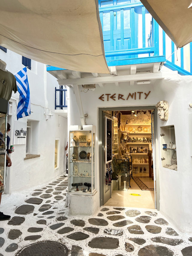 Wandering Through the White and Blue Charm of Mykonos🇬🇷