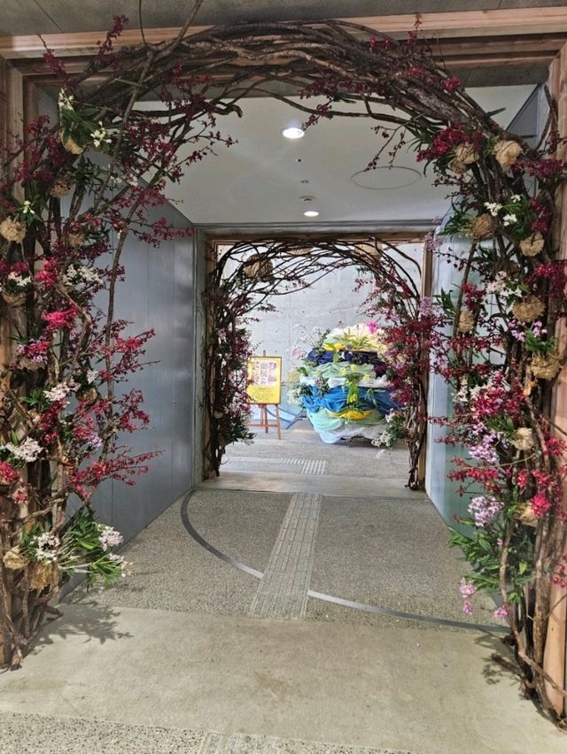 【熱帯の植物が一年中楽しめる】