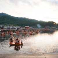 กินติ่มชา จิบชา ล่องเรือบ้านรักไทย
