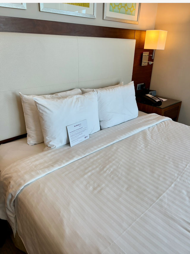 Residence Inn Kuwait City: A Luxurious Stay with Stunning Views🌴