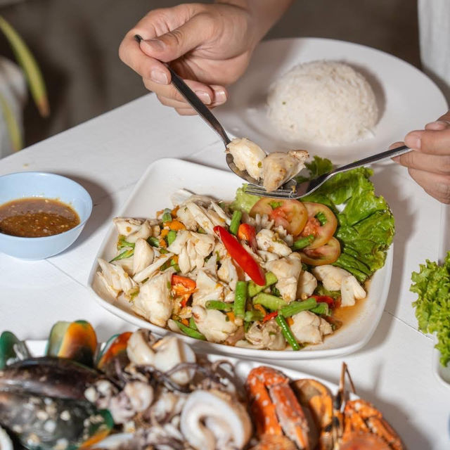 พิกัดร้านอาหารทะเลอร่อย เขาตะเกียบ - หัวหิน ✨🦐