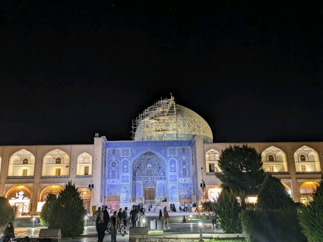 夜のイマーム広場