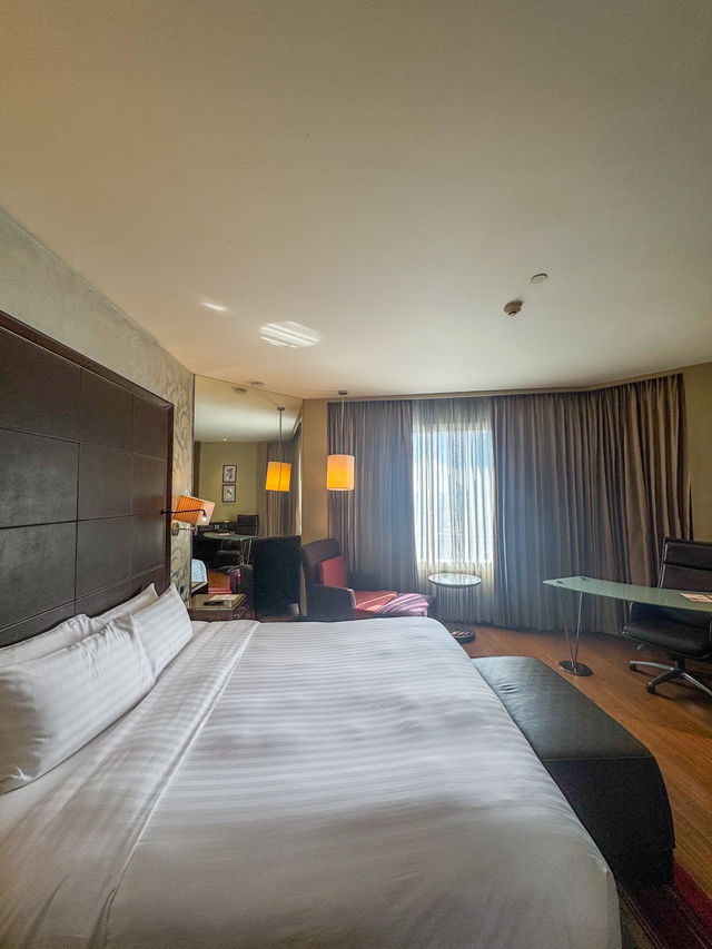 พักใจกลางกรุงเทพ ที่ Hilton Bangkok Grande Asoke
