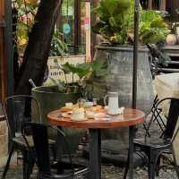 คาเฟ่ กรุงเทพ