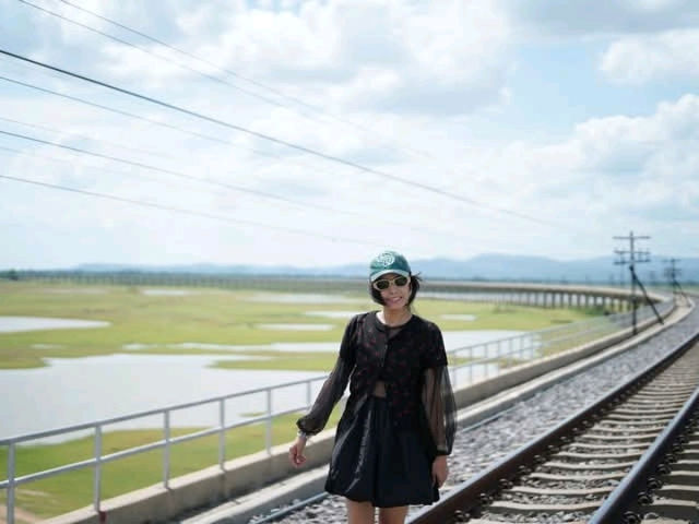 ฟีลญี่ปุ่นดีๆนี่เอง กับรถไฟลอยน้ำบ้านโคกสลุง