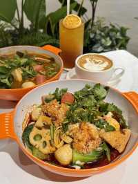 Chengdu Spicy Mala and Fresh Latte Art? This Café Brings Heat and Harmony
