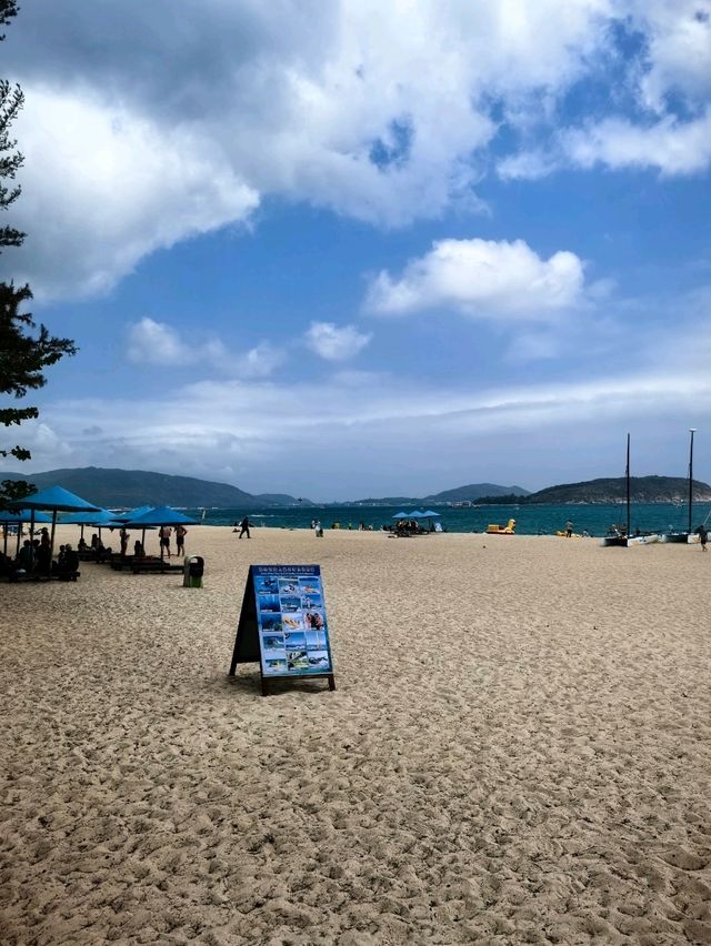 Yalong Beach – Sanya’s Tropical Paradise
