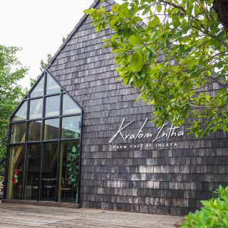 Indra Cottage Cafe has many photo spots.