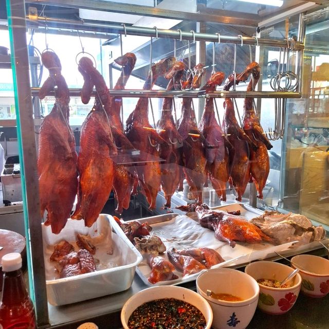 ตลาดสดธนบุรี แหล่งรวมของอร่อย
