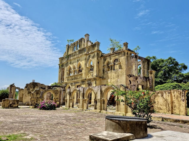 🏰✨ A Day Trip to Kellie’s Castle: Ipoh’s Haunted History & Architectural Gem ✨🌿