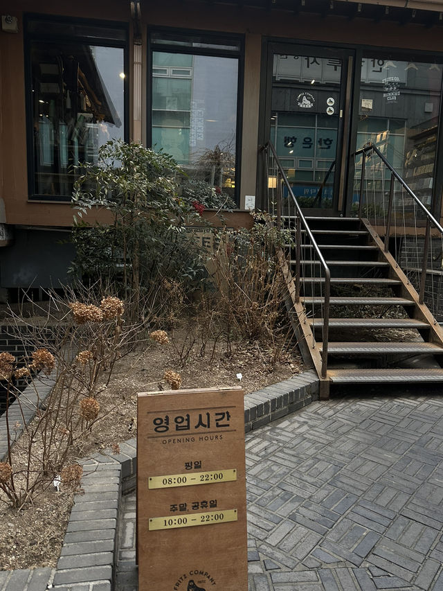首爾麻浦冠軍咖啡店！