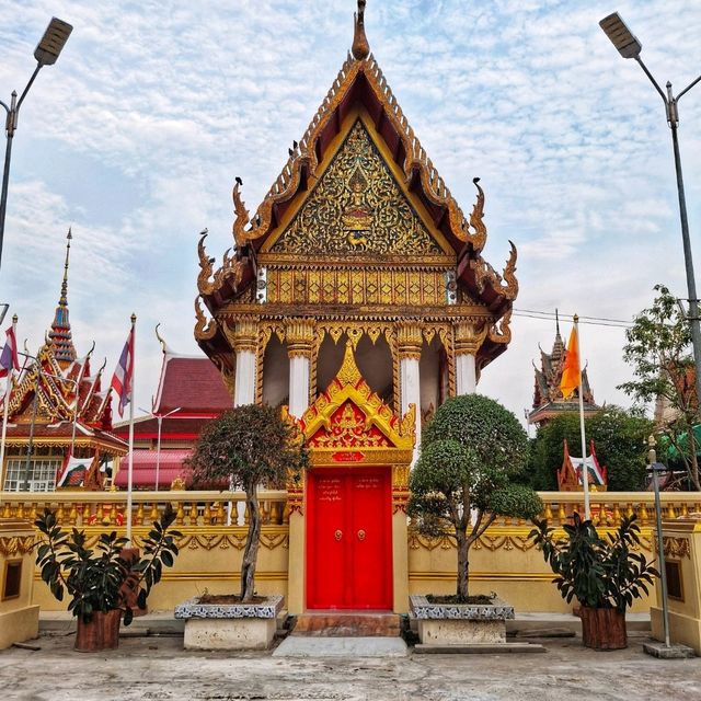 ขอพรพระป่าเลไลยก์และหลากหลายสิ่งศักดิ์สิทธิ์
