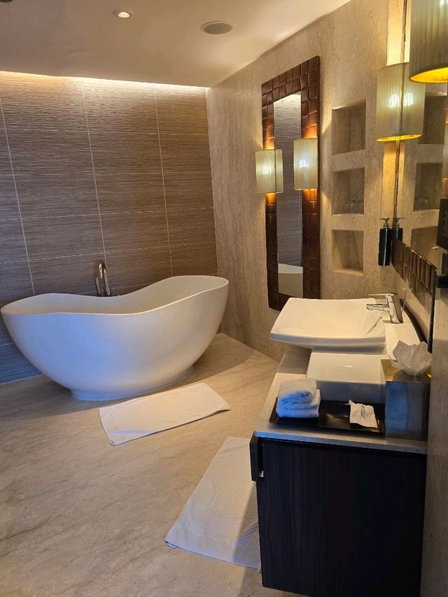 HILTON JAIPUR CITY || "I do love it"