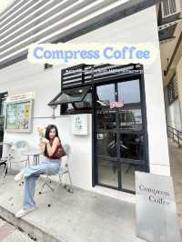 𝘾𝙤𝙢𝙥𝙧𝙚𝙨𝙨 𝘾𝙤𝙛𝙛𝙚𝙚 ร้านกาแฟลานจอดรถMRT