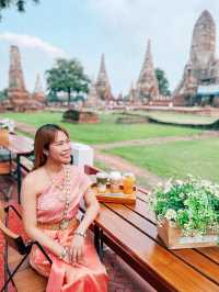 ใส่ชุดไทยเที่ยววัดอยุธยา ได้บุญได้รูปสวย