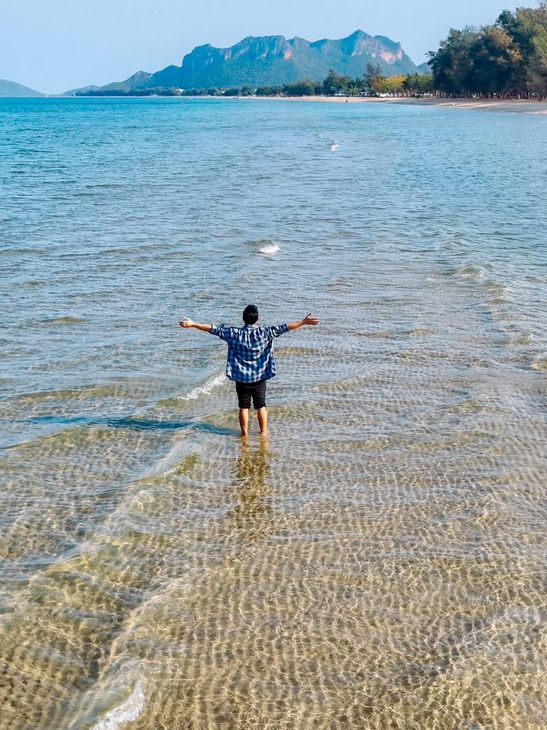หาดสามร้อยยอด 🌊 🐚