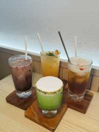 「🍳大圍hit爆Cafe！全日早餐+爆餡吐司｜人均$200歎足半日✨」  