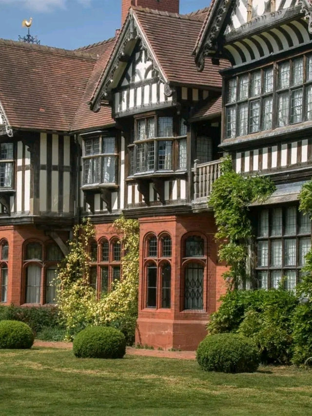 Stepping Back in Time at Wightwick Manor – A Hidden Gem in the West Midlands