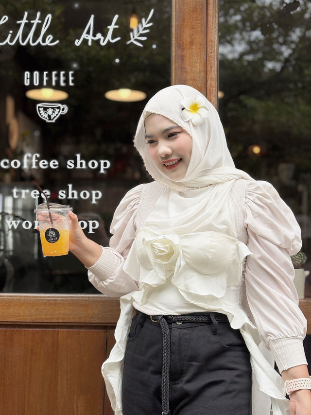 Little art coffee - คาเฟ่ ทุ่งสง 