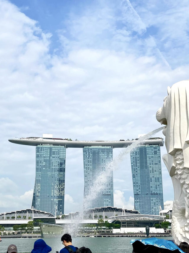 24 Hours in Singapore – From Sunrise to Skyline