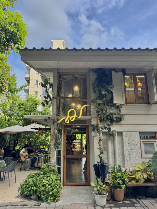 ฌ ฌอเฌอคอฟ : คาเฟ่ย่านไวบ์ดีย่านลาดพร้าว ☘️🏠✨