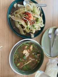 ตำละกอ ร้านอาหารอีสานรสแซ่บหัวหิน