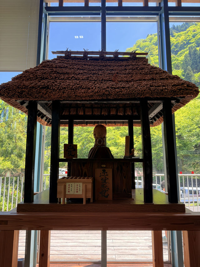 德島｜甜鹹交織木偶串在火爐邊起舞 平氏一族逃亡思鄉的琵琶瀑布