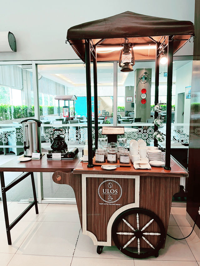 Must-Try Coffee Experience at Kafe Ulos, Santika Dyandra