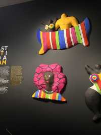 นิทรรศการศิลปะของ Niki de Saint Phalle ที่ Aix